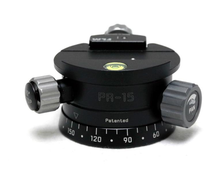 FLM PR-15 Panoramabasis, vereint die Funktion der Panobasis P-1 mit der Funktion der Schnellwechselbasis SRB.