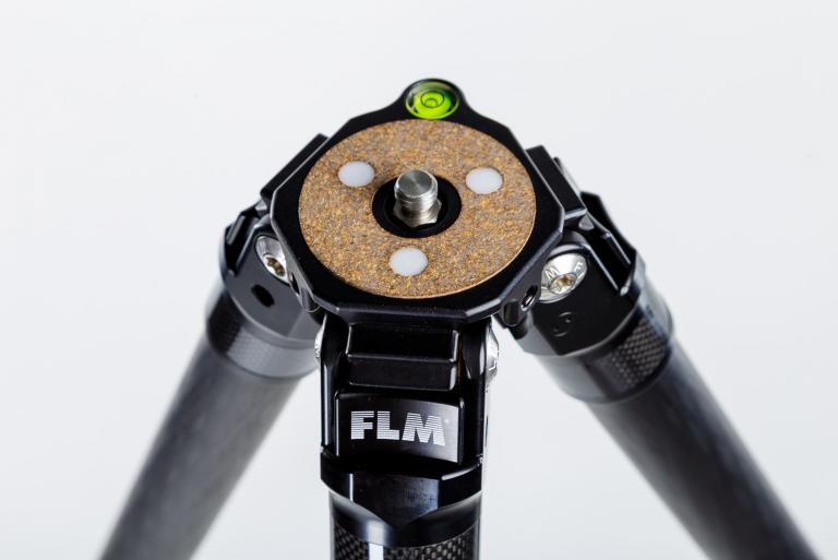 FLM CP-30 M4 II, Carbonfaser/Aluminium Hybrid-Stativ für Fotografie.