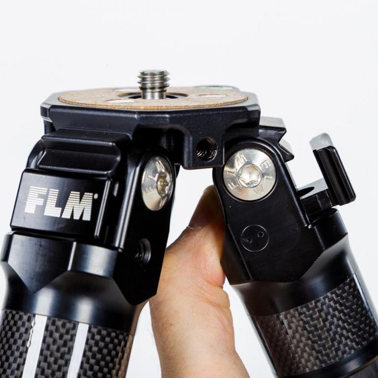 FLM CP-30 M4 II, Carbonfaser/Aluminium Hybrid-Stativ für Fotografie.