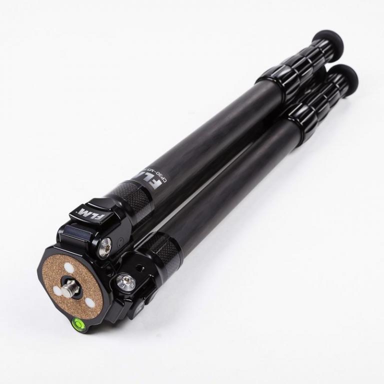 FLM CP-30 M4 II, Carbonfaser/Aluminium Hybrid-Stativ für Fotografie.